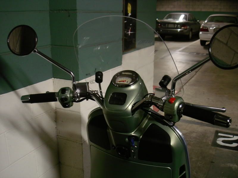 Modern Vespa : GTV Windscreen, Motorsport Scooters Exclusive!